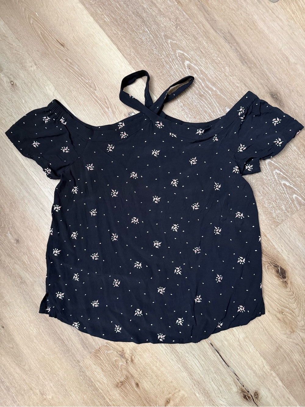 LOFT Navy Floral Cold-Shoulder Crossback Blouse Size M